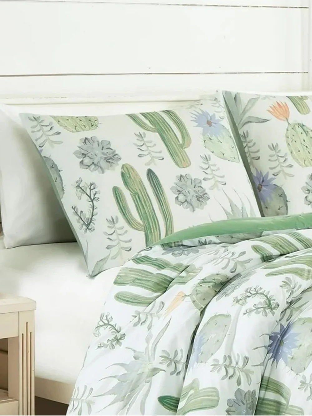 Cactus Print Green Reversible California king 3 piece Comforter Set